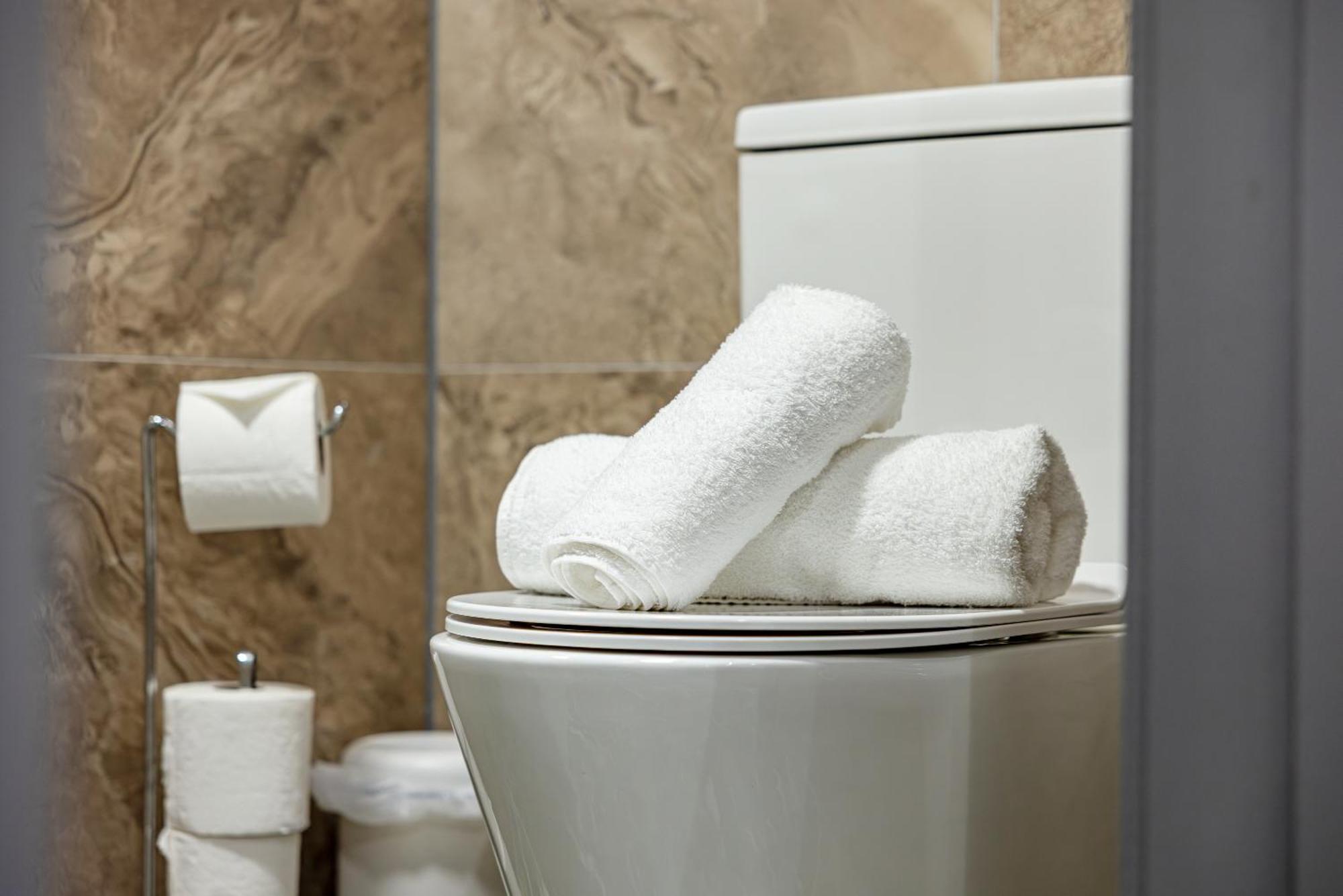 Rnm - Upgraded Business Stay For Travelling Contractors, All Amenities, Private Access Entire Place, Kitchen & Washroom, Smart Tv, Easy Access, Parking Nearby Cradley Heath المظهر الخارجي الصورة